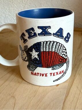 Vintage Texas Armadillo Red White and Blue Novelty Souvinir Mug